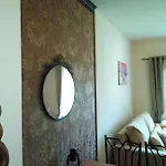Aparthotel апартамент, студио хрис, лъки