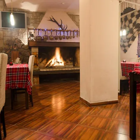 апартамент, студио хрис, лъки 3*