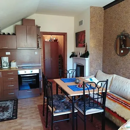 апартамент, студио хрис, лъки Aparthotel Pamporovo