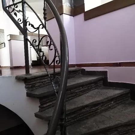 Aparthotel апартамент, студио хрис, лъки