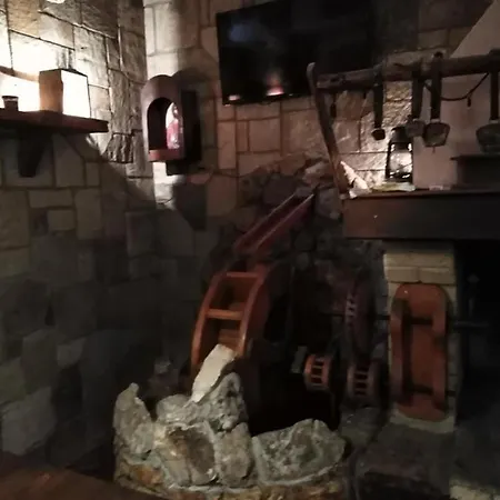 Aparthotel апартамент, студио хрис, лъки