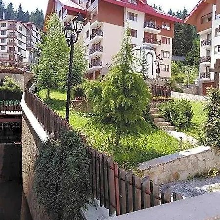 апартамент, студио хрис, лъки Aparthotel
