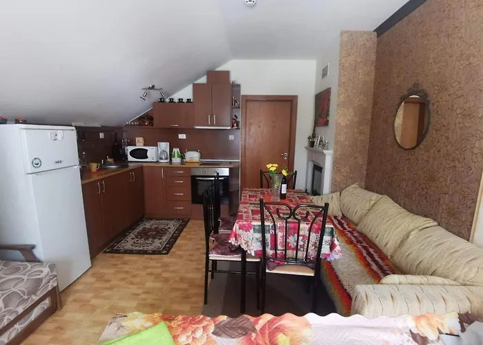 апартамент, студио хрис, лъки 公寓式酒店 3*