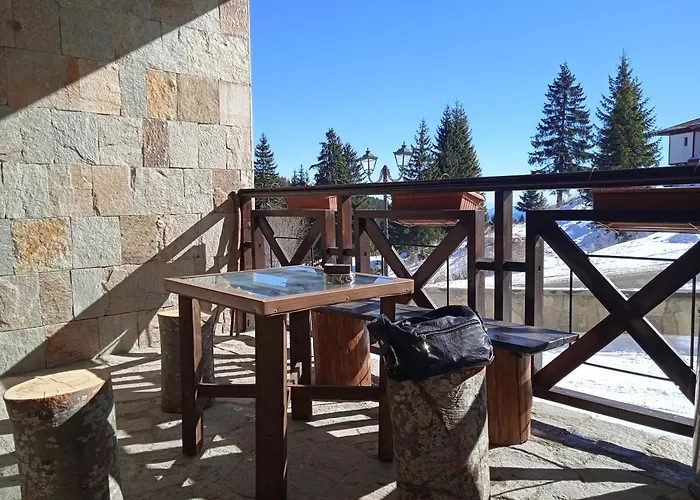 апартамент, студио хрис, лъки 公寓式酒店 潘波洛沃